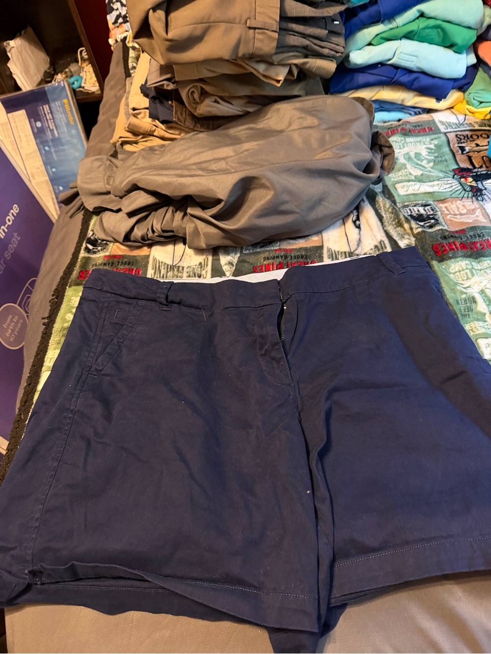 crown & ivy Navy Flat-Front Men's Shorts
